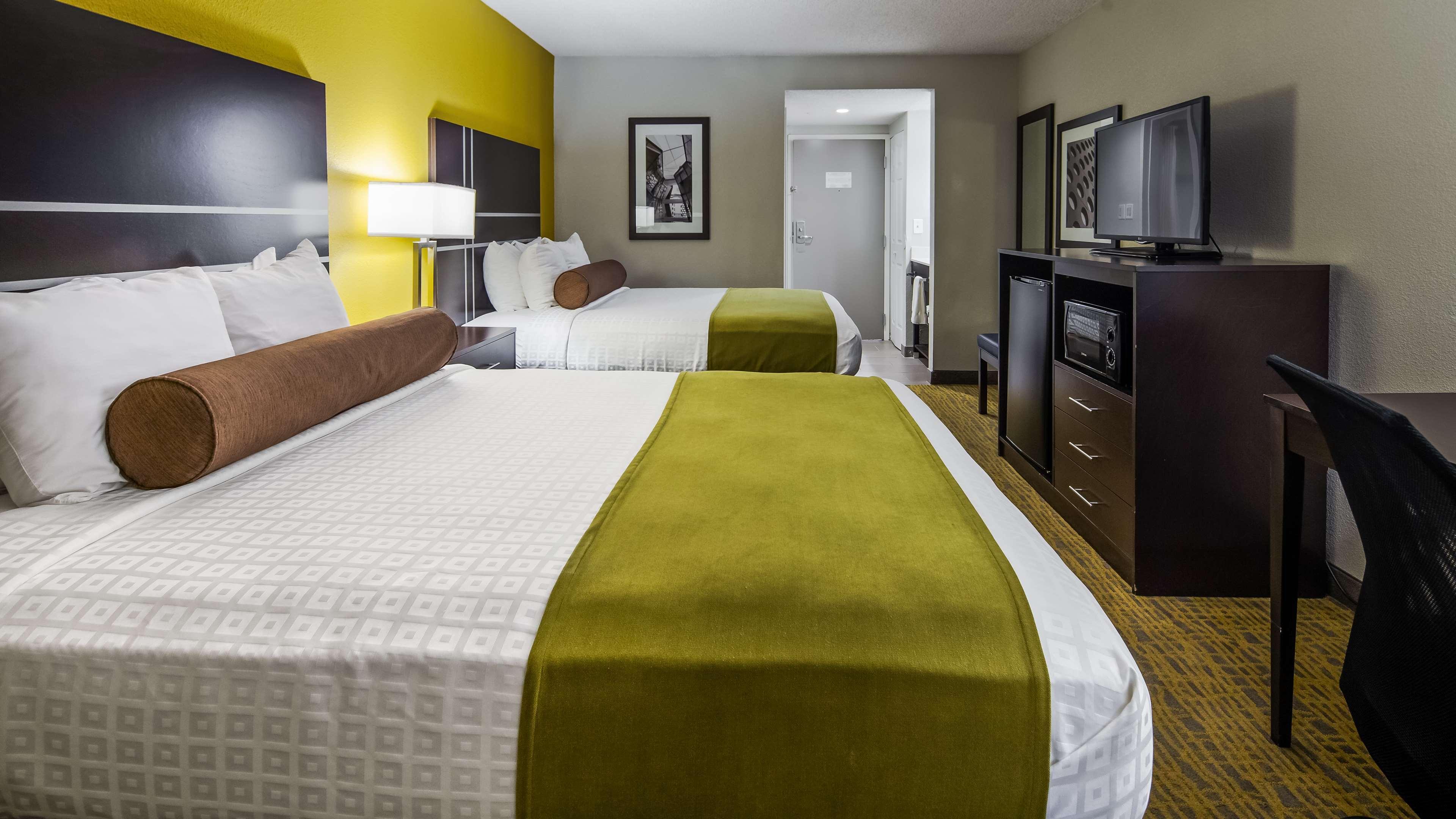 Best Western Plus Hanes Mall Winston-Salem Exterior photo