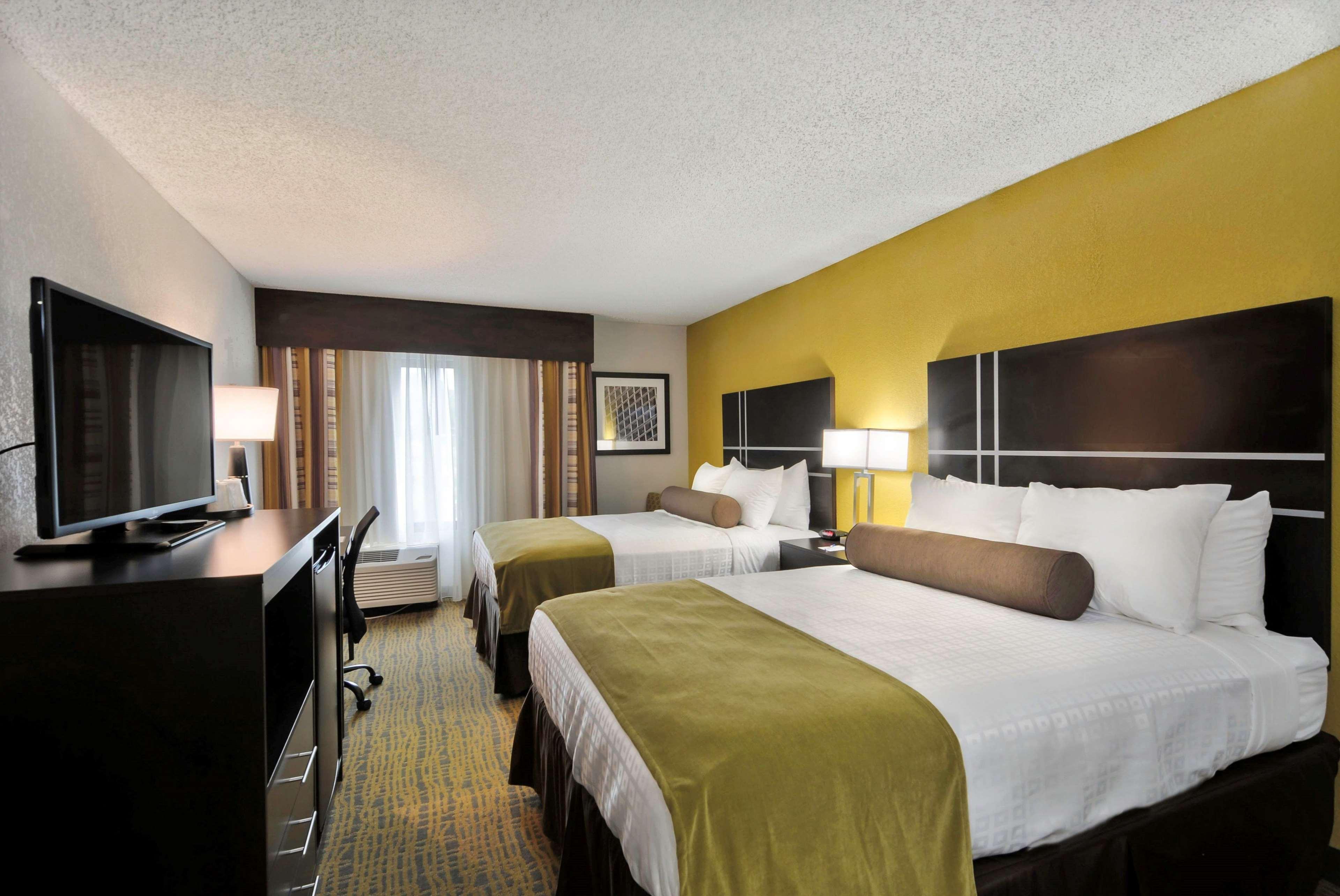 Best Western Plus Hanes Mall Winston-Salem Exterior photo