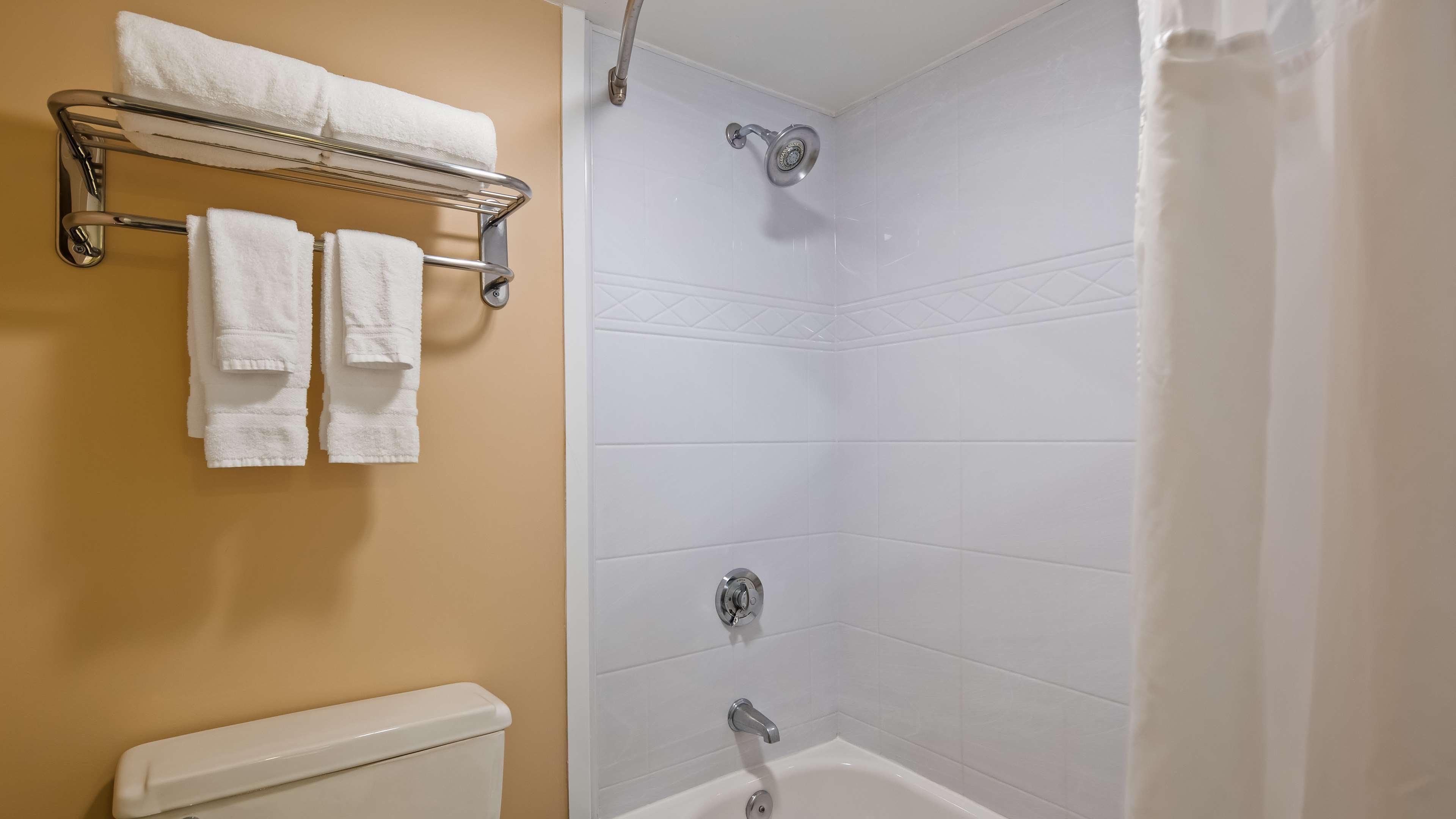 Best Western Plus Hanes Mall Winston-Salem Exterior photo