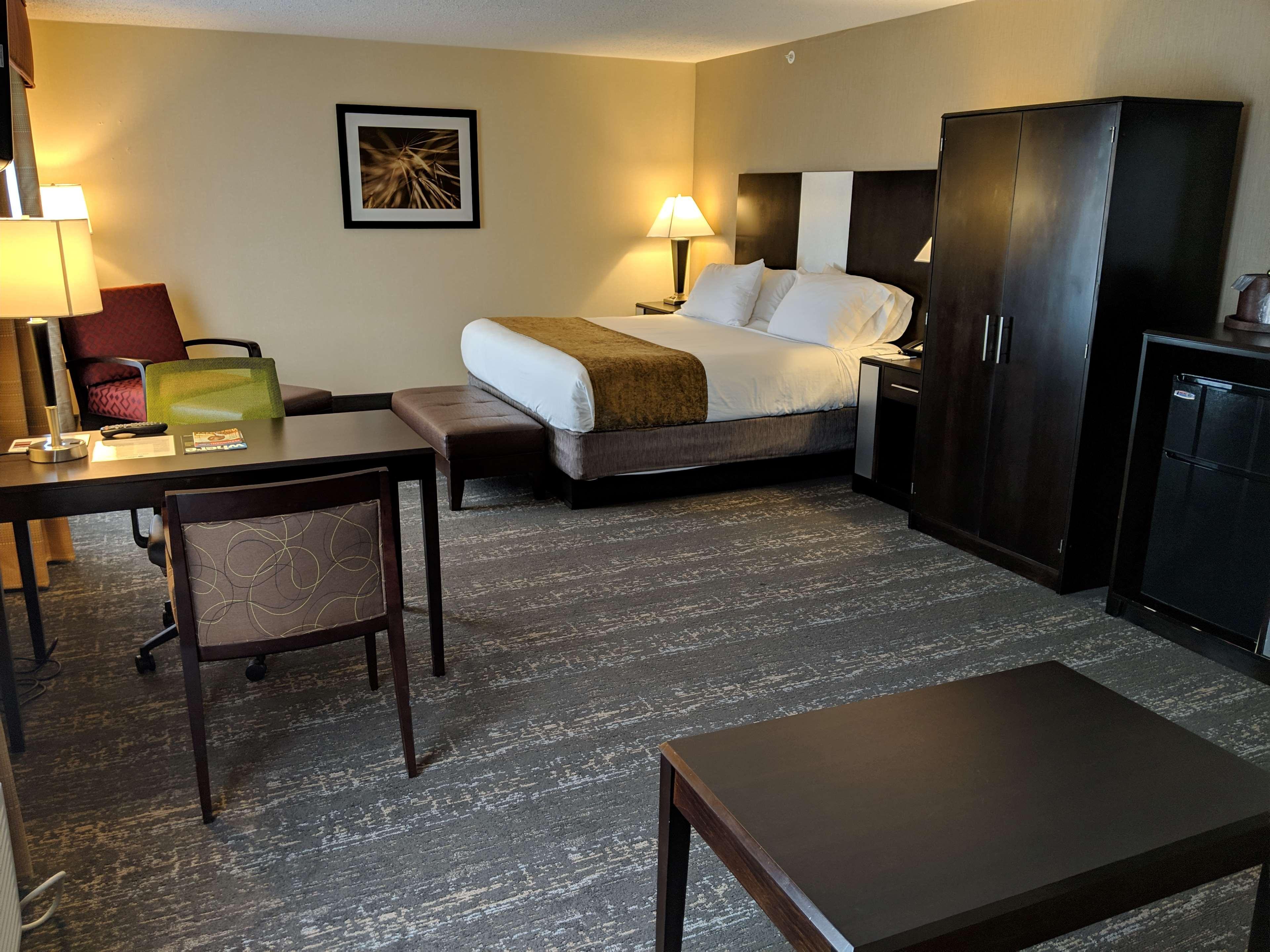 Best Western Plus Hanes Mall Winston-Salem Exterior photo