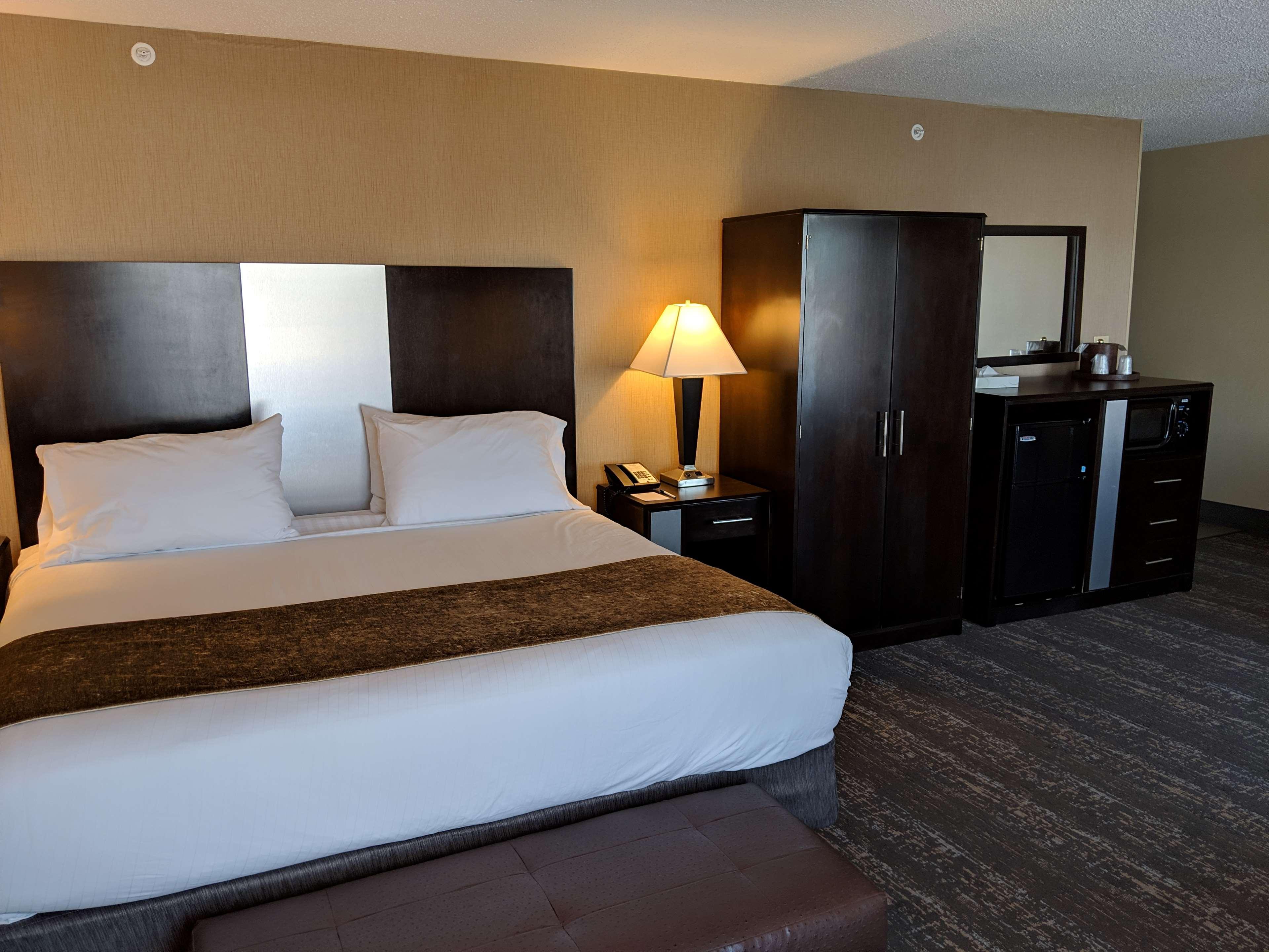 Best Western Plus Hanes Mall Winston-Salem Exterior photo
