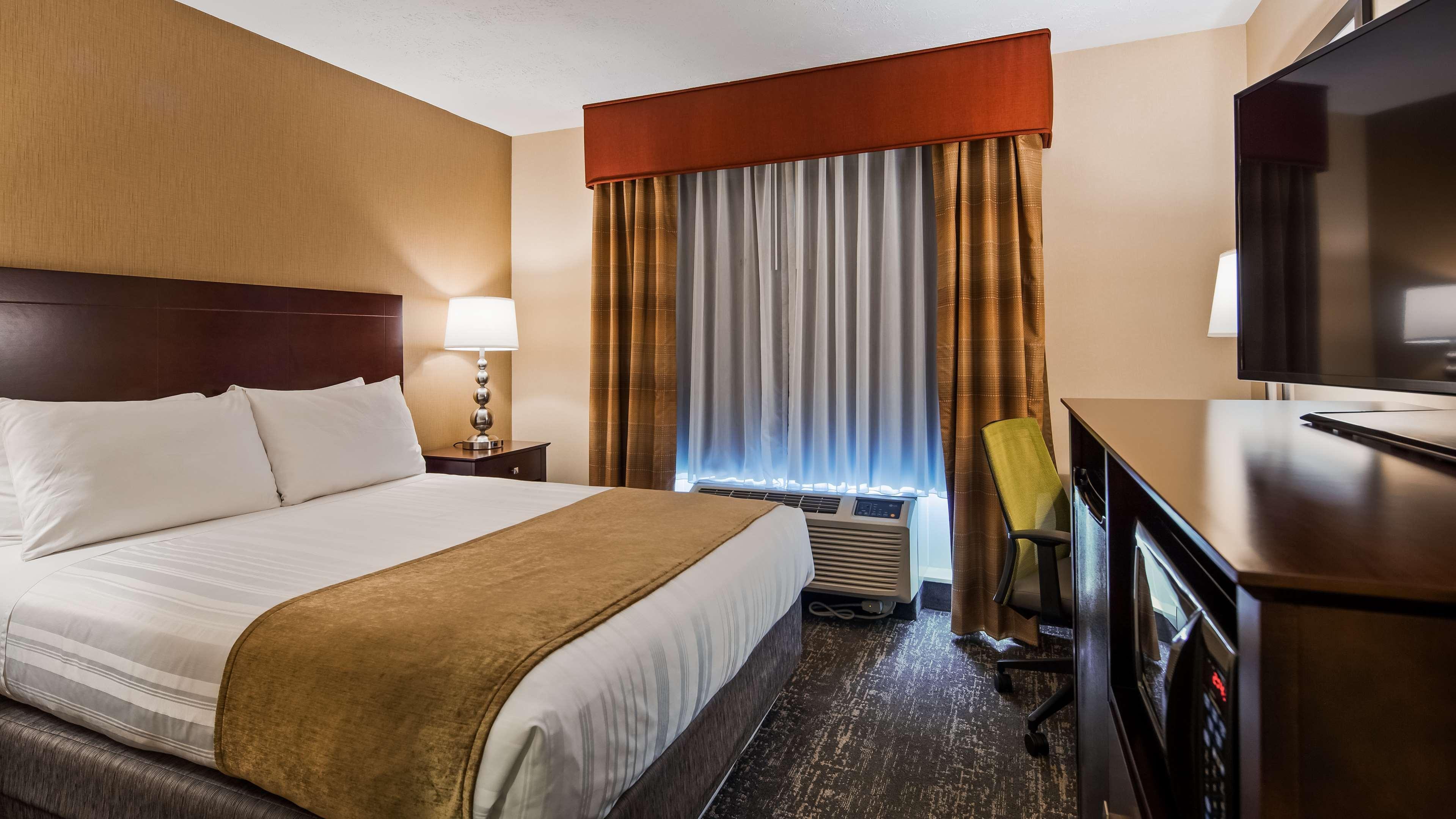 Best Western Plus Hanes Mall Winston-Salem Exterior photo