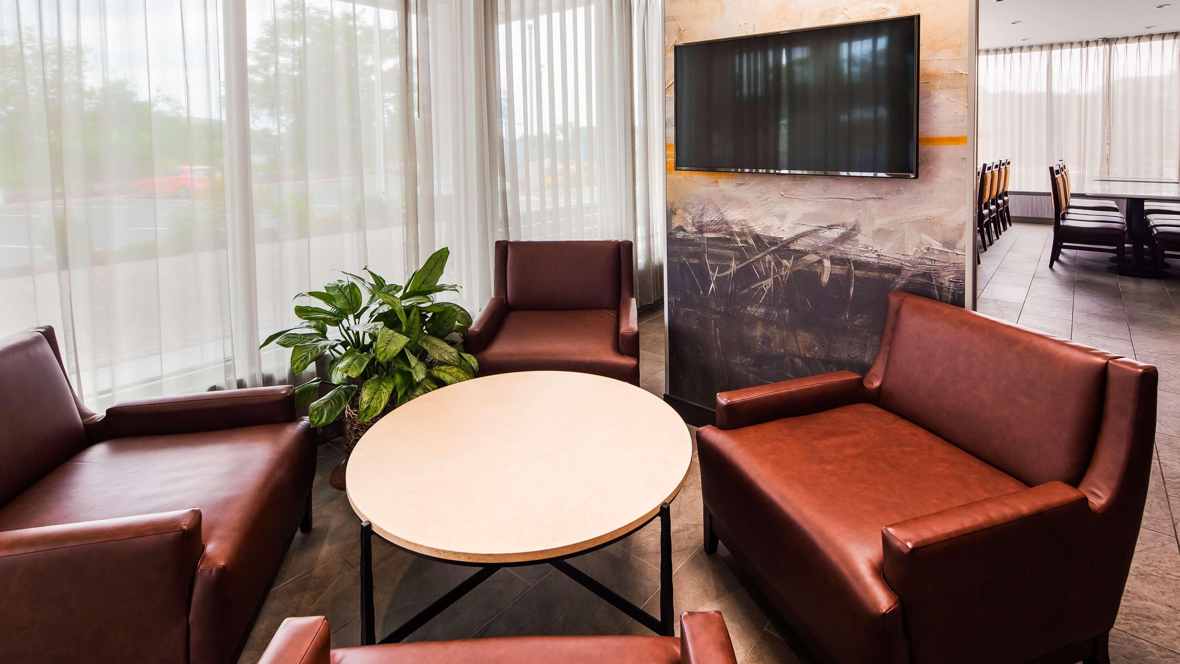 Best Western Plus Hanes Mall Winston-Salem Exterior photo