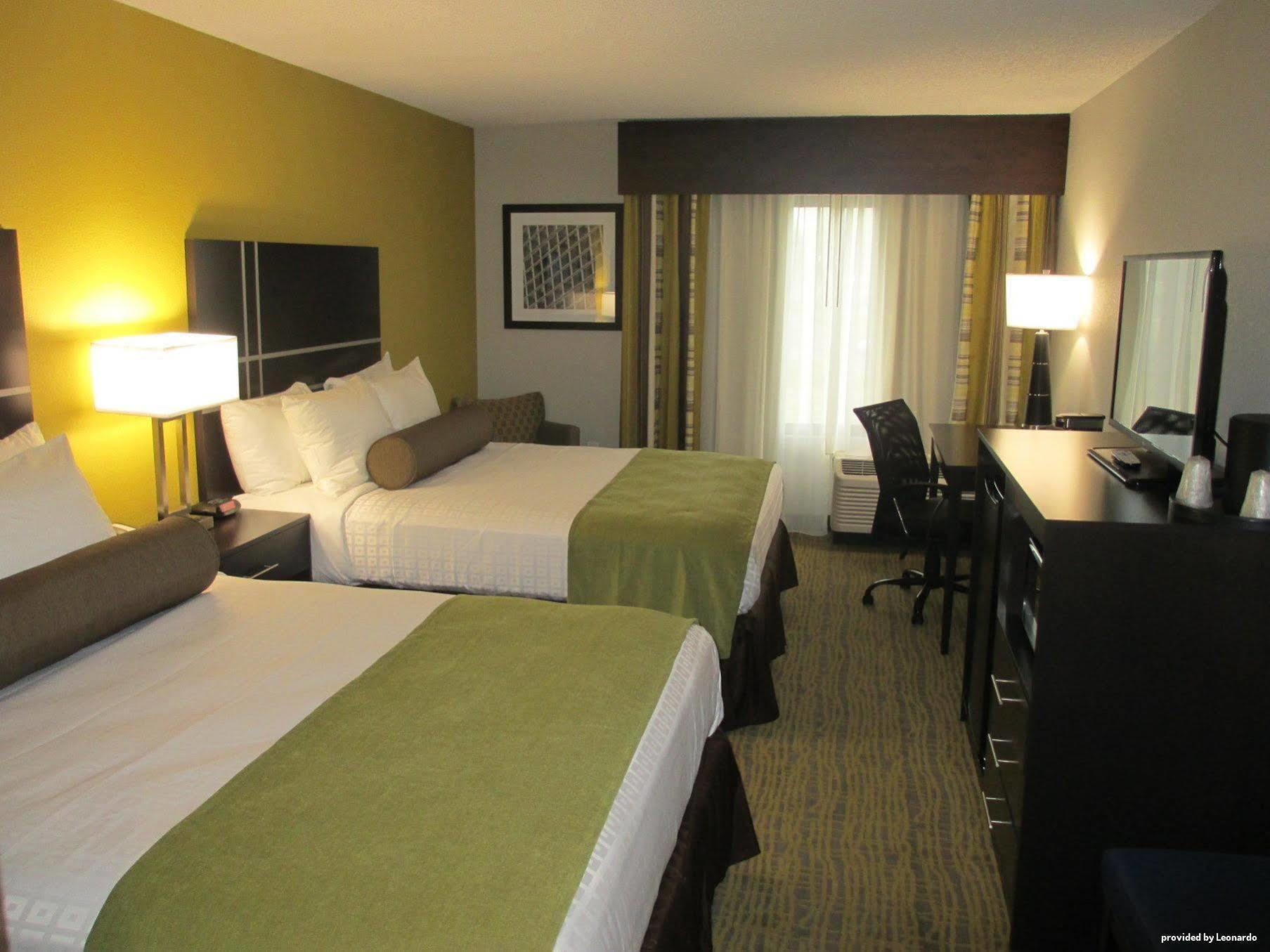 Best Western Plus Hanes Mall Winston-Salem Exterior photo
